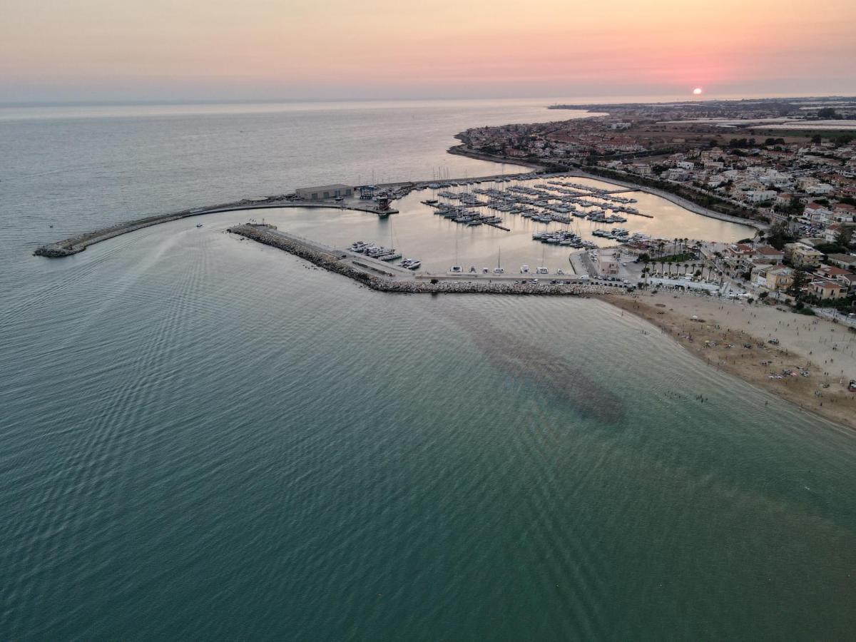 Appartement Casa Med à Marina di Ragusa Extérieur photo