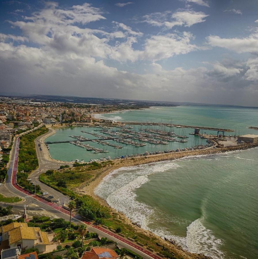 Appartement Casa Med à Marina di Ragusa Extérieur photo